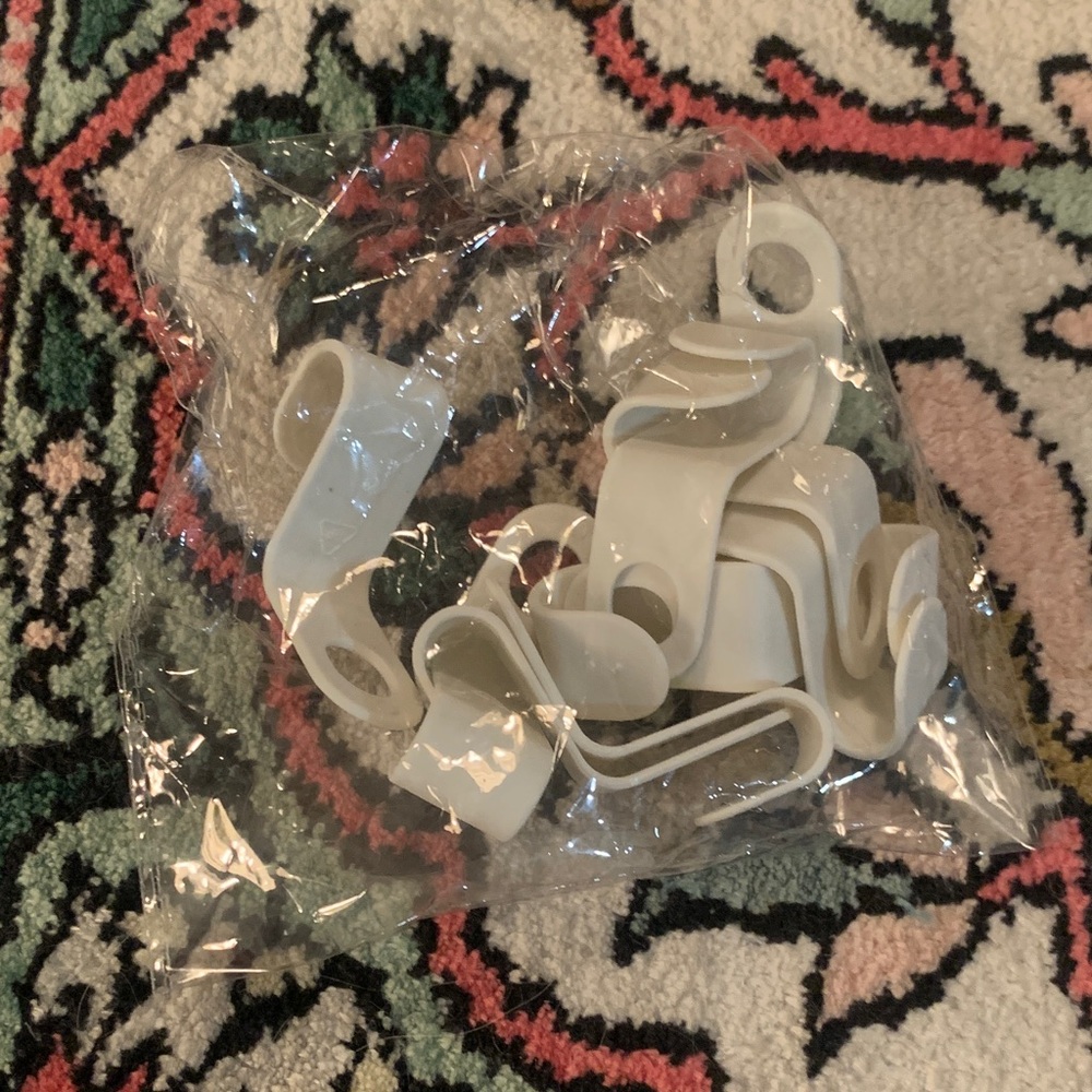 Clothes Hanger Connectors (6 pieces)